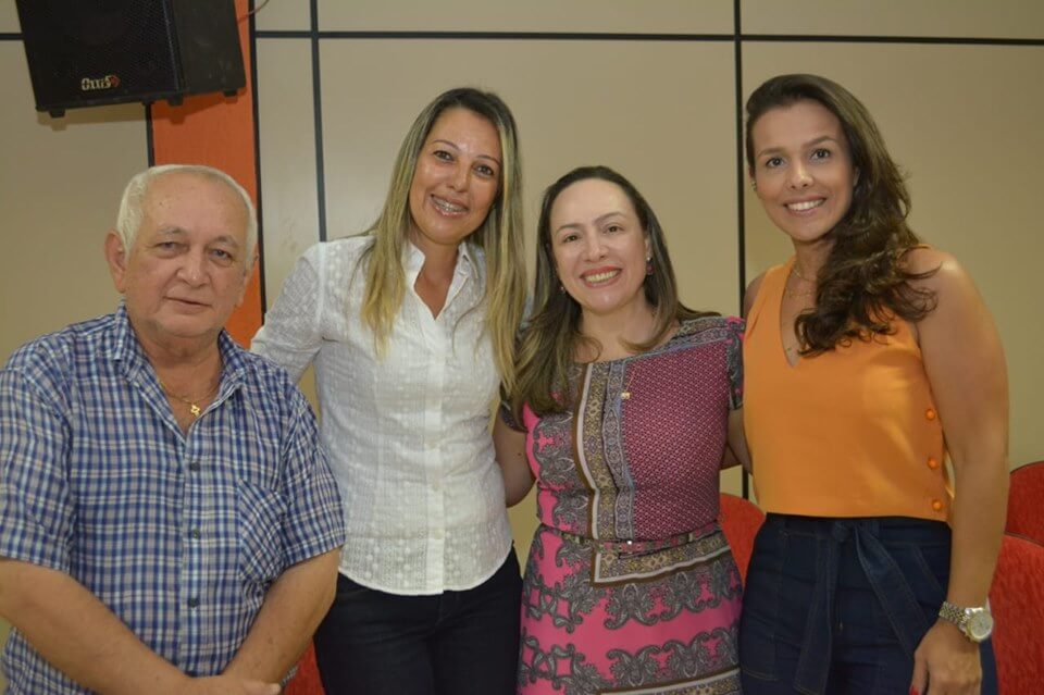 Reunião organizada pela companheira Luciana do Carmo, Presidenta do PT