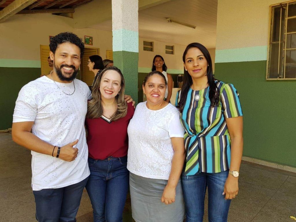 A deputada estadual Delegada Adriana Accorsi, esteve na Escola Municipal Guiomar Rosa de Oliveira, localizada no Jardim Maria Inês, em Aparecida de Goiânia